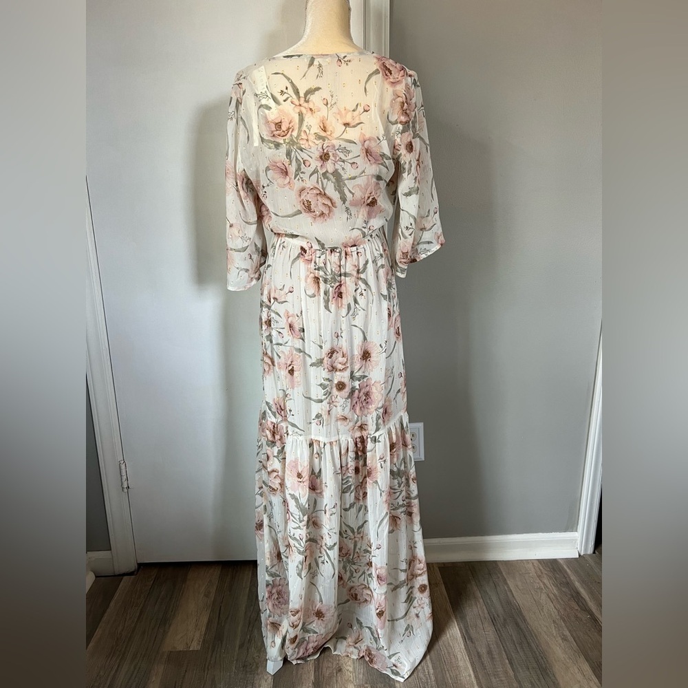 NWT Love Stitch Woman’s White Flower Airy Lightweight Boho Maxi Dress Size Large - Picture 9 of 13